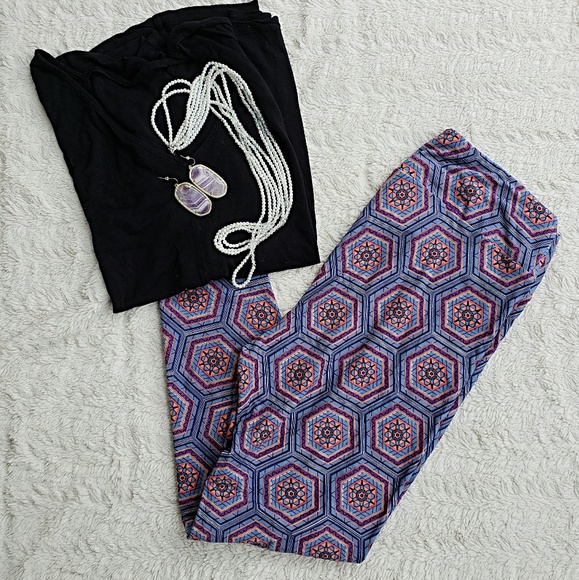 LuLaRoe Pants - Lularoe Tall & Curvy Purple & Blue Leggings NWOT
